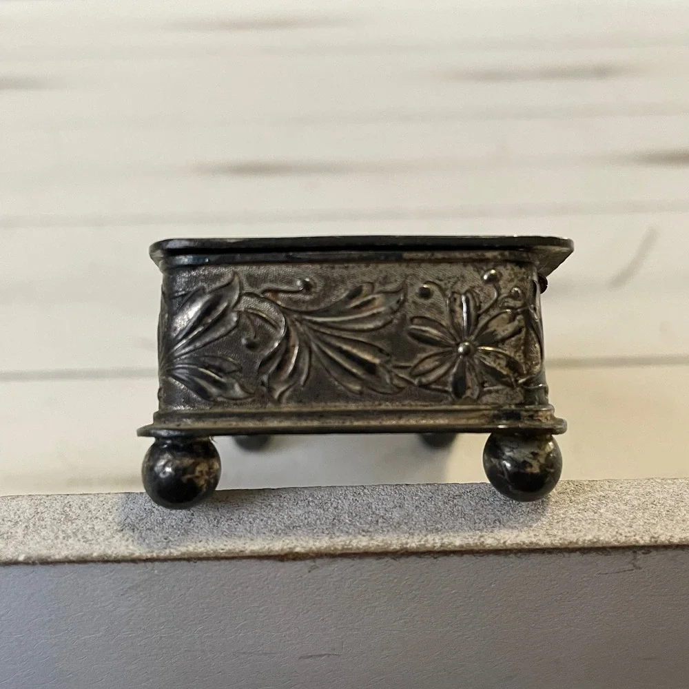 Homan Manufacturing Company antique silverplated